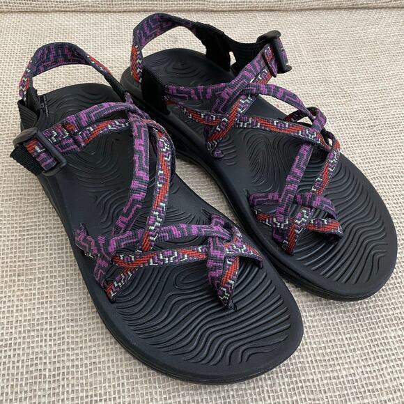 Chacos Boulder Z2 Purple Red Black Sandals, Hikers, Adjustable, Women's 8 - Picture 1 of 7